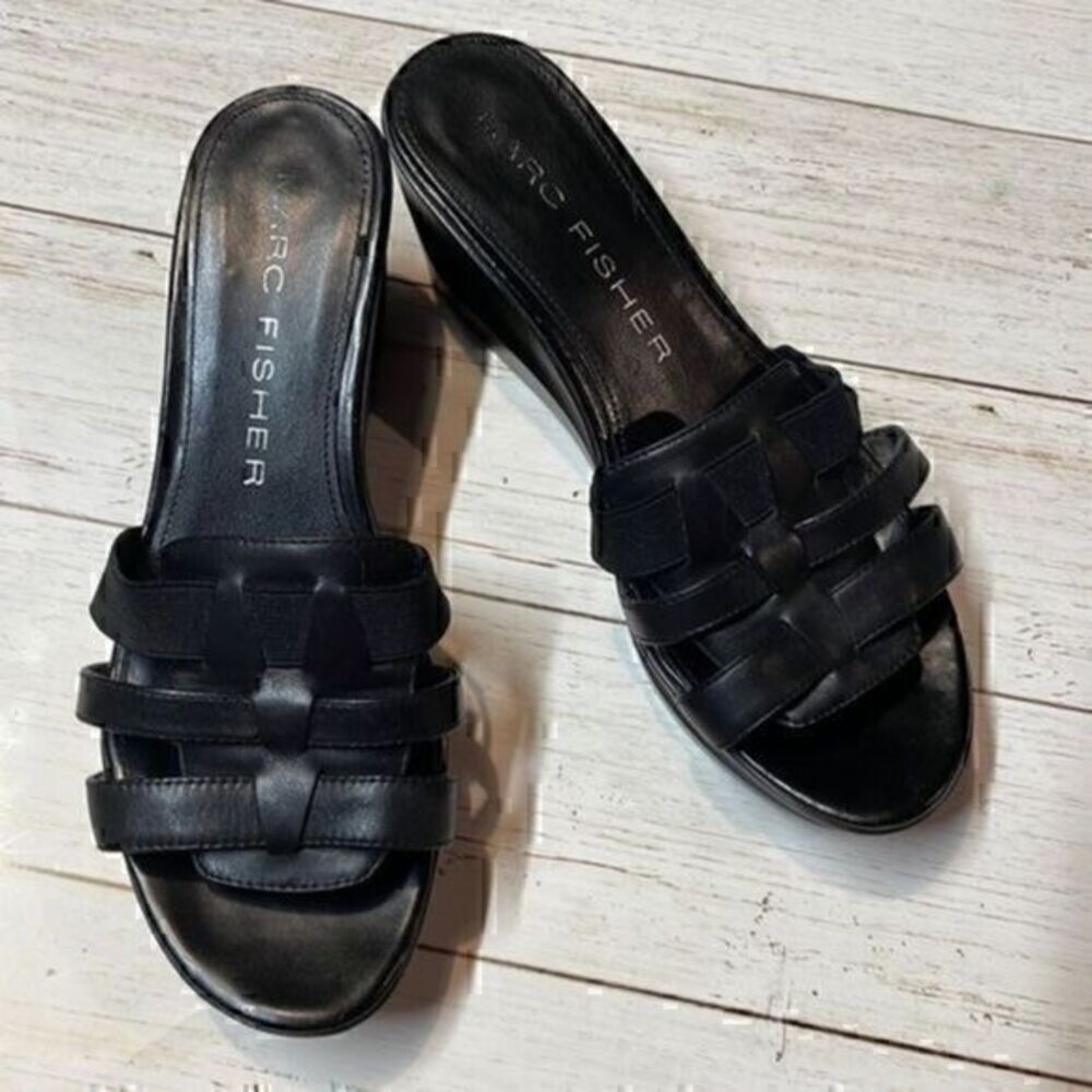 Marc Fisher women’s black leather wedge sandals. Size 6.5